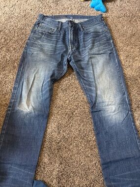 Women’s Skinny Faded Blue Jean